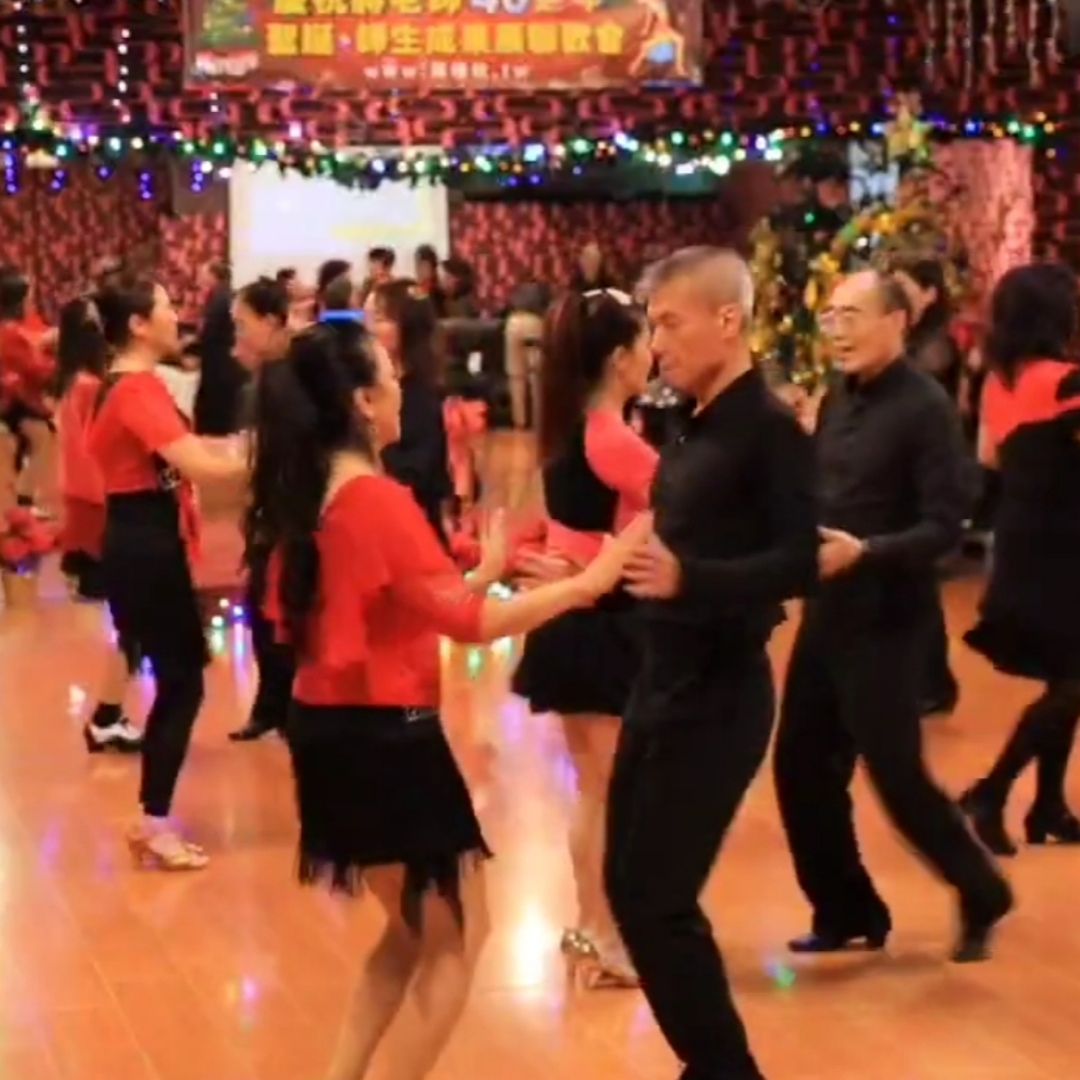 8 八德班 雙人森巴舞